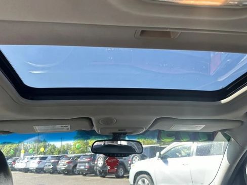 Used 2009 Chevrolet Impala LTZ image 13