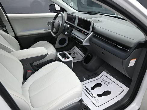 Used 2024 Hyundai Ioniq 5 Limited AWD/4WD image 30