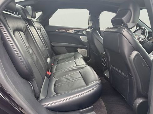 Used 2019 Lincoln MKZ Reserve w/ Luxury Package image 17