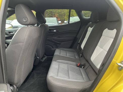 Certified 2024 Chevrolet Trax RS w/ Driver Confidence Package image 23