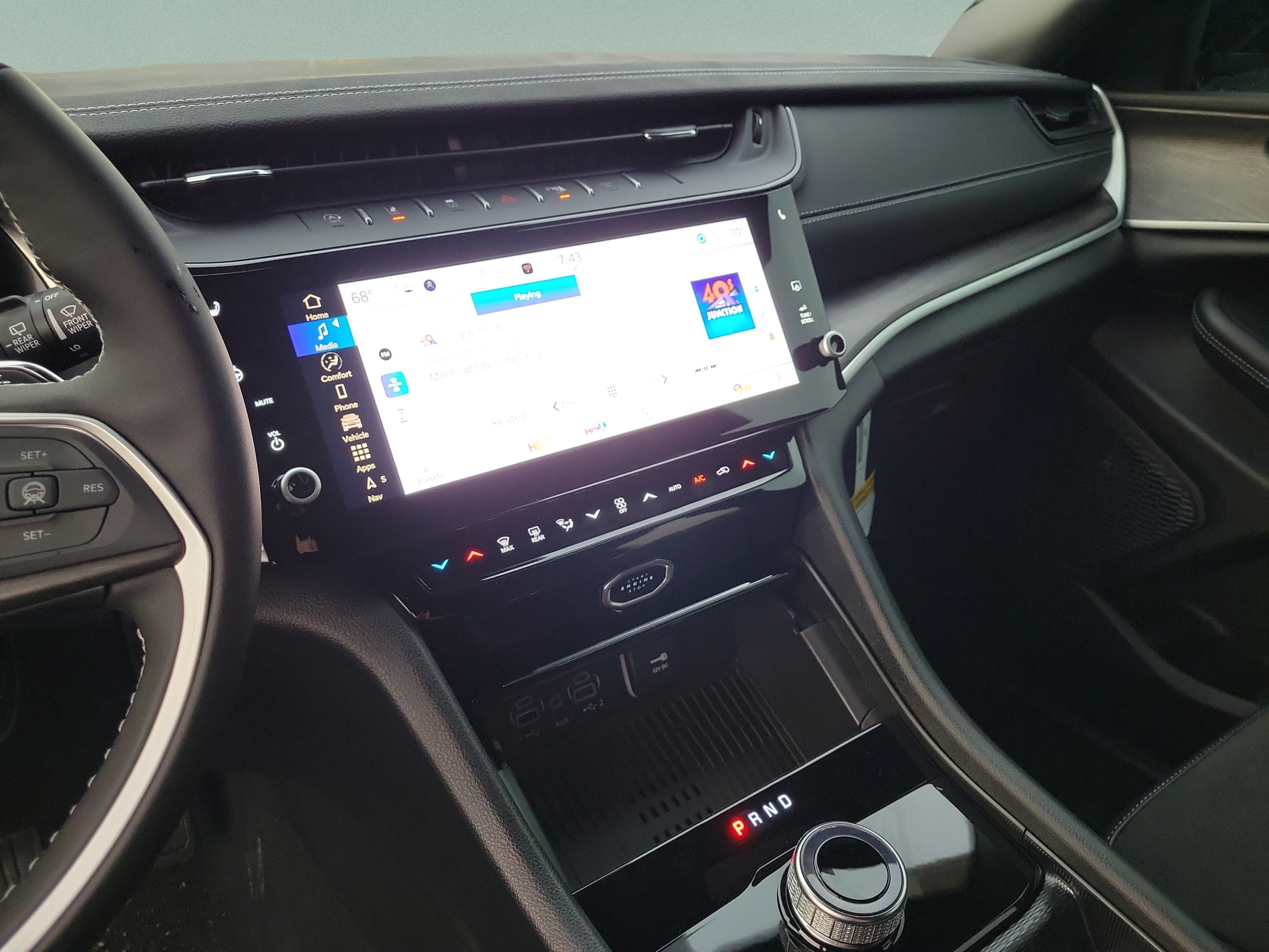New 2027 Jeep Grand Cherokee Altitude RWD image 22