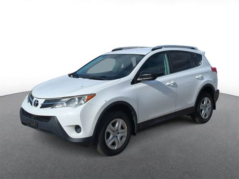 Used 2015 Toyota RAV4 LE image 4