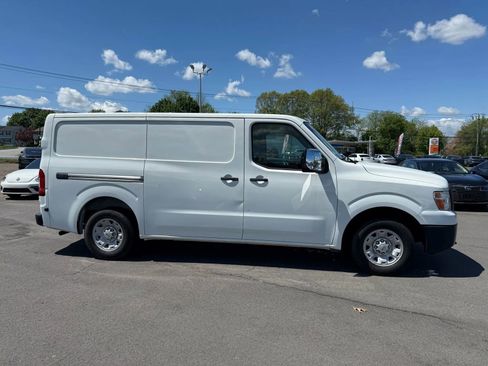 Used 2016 Nissan NV 2500 SV w/ Technology Package image 3