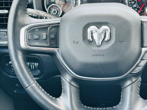Used 2023 RAM 1500 Laramie AWD/4WD image 18