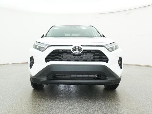New 2025 Toyota RAV4 XLE image 3