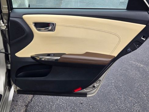 Used 2014 Toyota Avalon Limited image 8