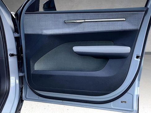 Used 2025 Volvo EX30 Plus w/ Climate Package image 27