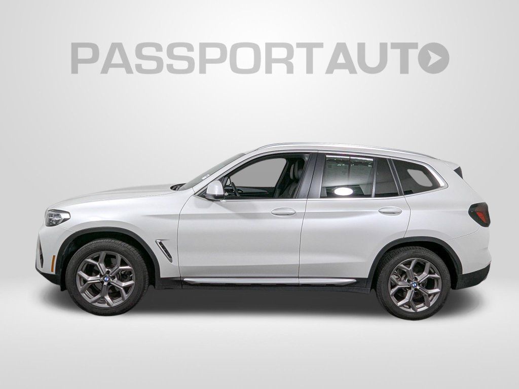 Used 2022 BMW X3 xDrive30i w/ Premium Package AWD/4WD image 2