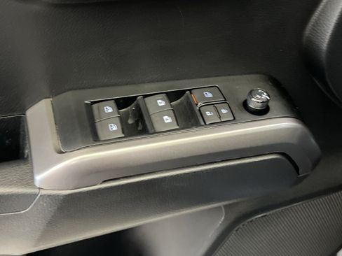 Used 2023 Toyota Tacoma SR5 AWD/4WD image 14