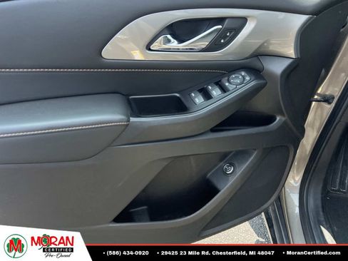 Used 2020 Chevrolet Traverse LT FWD image 15