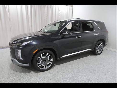 Certified 2024 Hyundai Palisade SEL FWD image 3