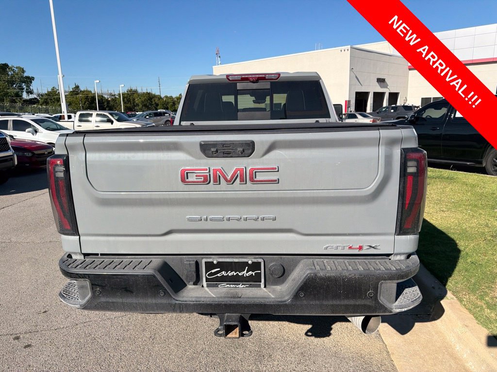 Used 2025 GMC Sierra 2500 AT4X AWD/4WD image 5