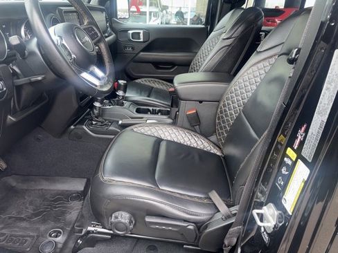 Used 2022 Jeep Gladiator Overland image 18