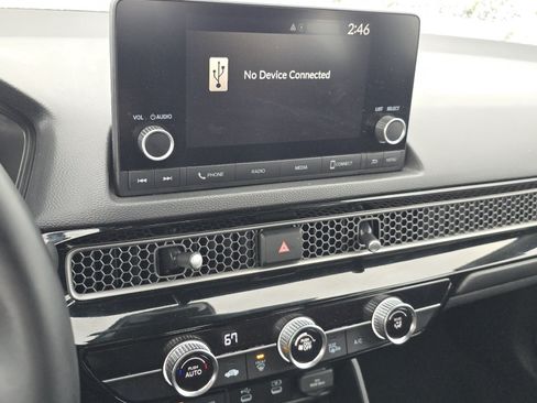 Used 2025 Honda Civic Sport image 26