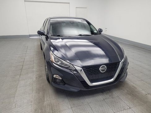 Used 2019 Nissan Altima 2.5 SV FWD image 14