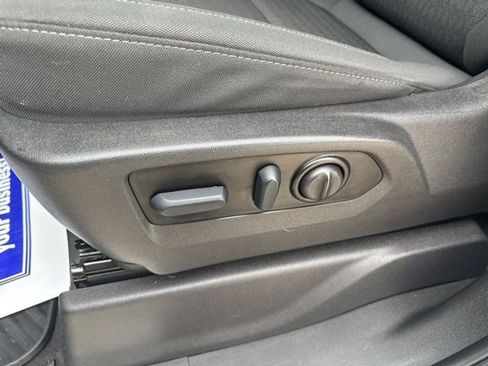 Used 2022 Chevrolet Silverado 1500 LT w/ Bed Protection Package image 11