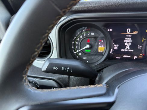 Used 2024 Jeep Wrangler Unlimited AWD/4WD image 21