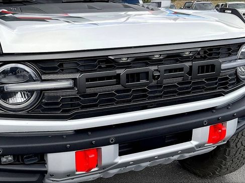 Used 2024 Ford Bronco Raptor AWD/4WD image 32