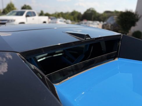 Used 2021 Chevrolet Corvette Stingray Premium Conv w/ Z51 Performance Package RWD image 57