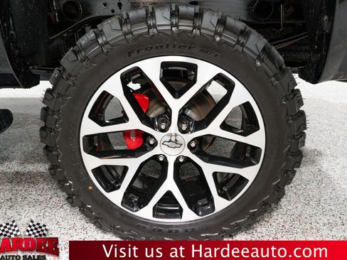 Used 2018 Chevrolet Silverado 1500 LT w/ All Star Edition image 10