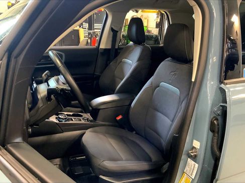 Used 2023 Ford Bronco Sport Badlands image 10