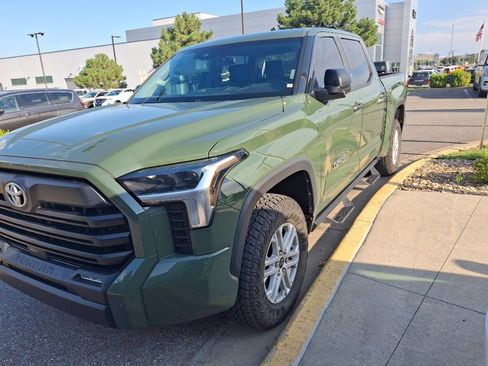 Used 2022 Toyota Tundra SR5 AWD/4WD image 1