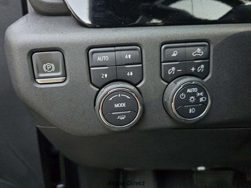 Used 2022 Chevrolet Silverado 1500 High Country w/ High Country Premium Package AWD/4WD image 43