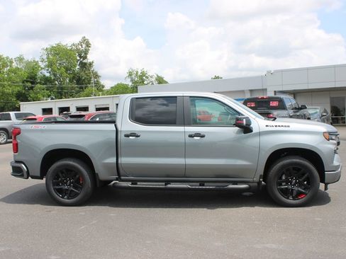 New 2026 Chevrolet Silverado 1500 RST w/ Redline Edition AWD/4WD image 11