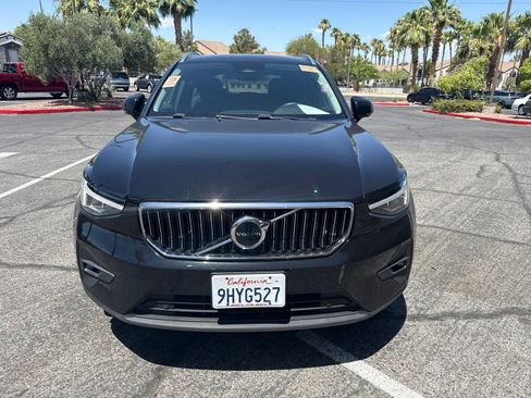 Used 2023 Volvo XC40 B5 Ultimate w/ Protection Package Premier AWD/4WD image 2