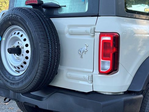 New 2025 Ford Bronco 2-Door image 5