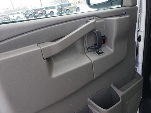 Used 2024 GMC Savana 2500 w/ Driver Convenience Package image 11