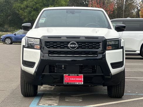 New 2026 Nissan Frontier SV w/ SV Convenience Package image 9