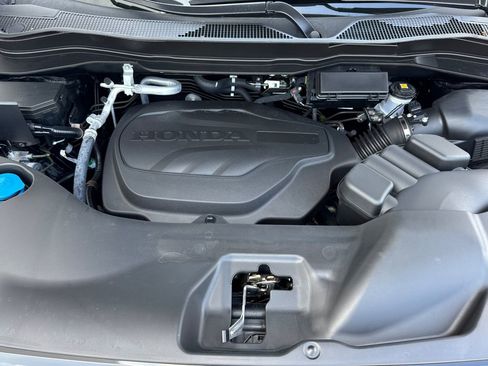 Certified 2024 Honda Ridgeline TrailSport image 35