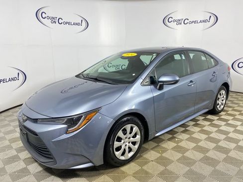 Certified 2024 Toyota Corolla LE FWD image 3