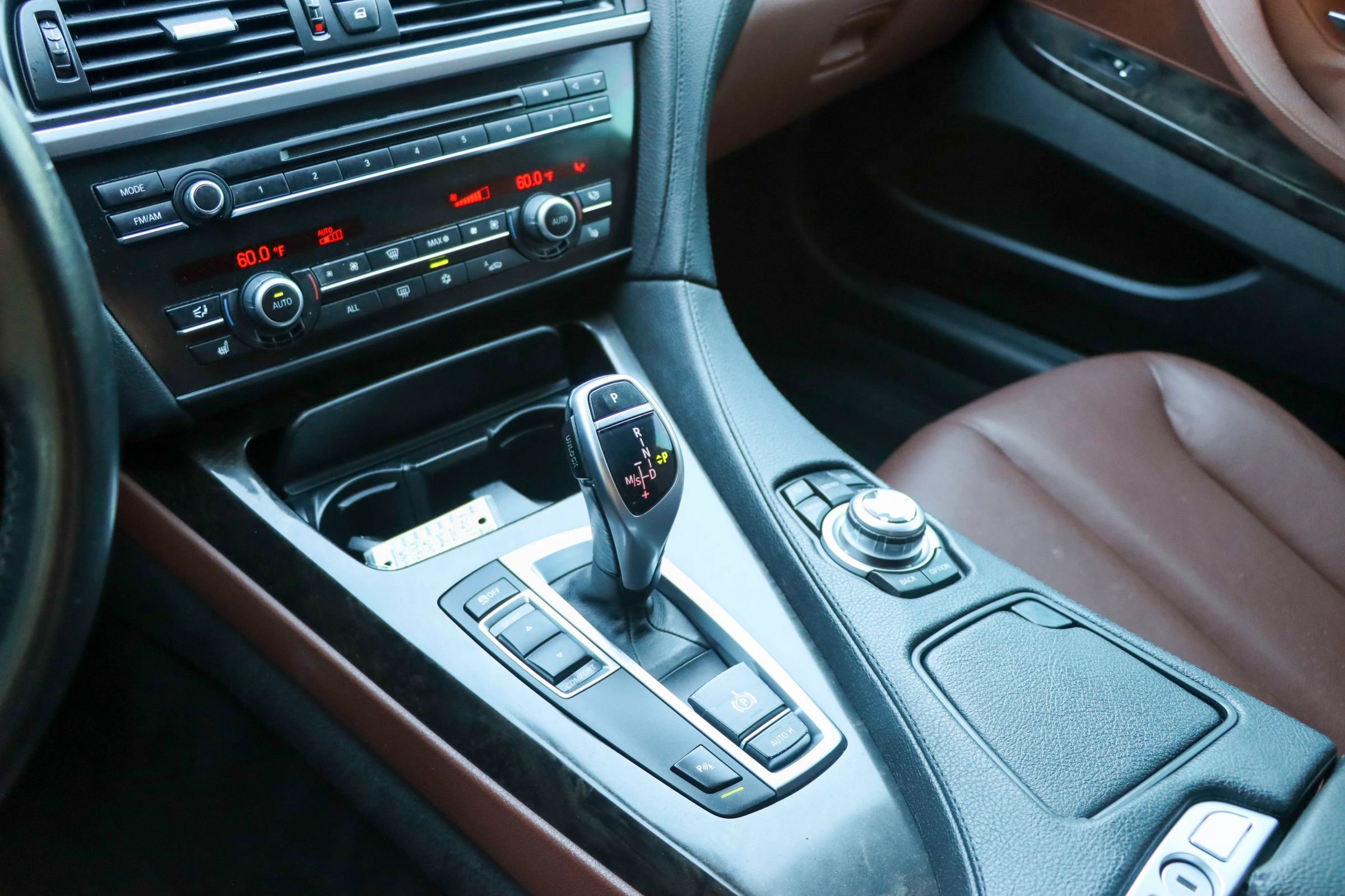 Used 2012 BMW 640i Coupe w/ Premium Sound Pkg RWD image 39