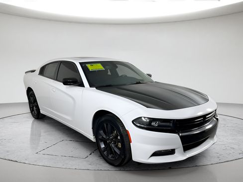 Used 2021 Dodge Charger SXT w/ Blacktop Package AWD/4WD image 1
