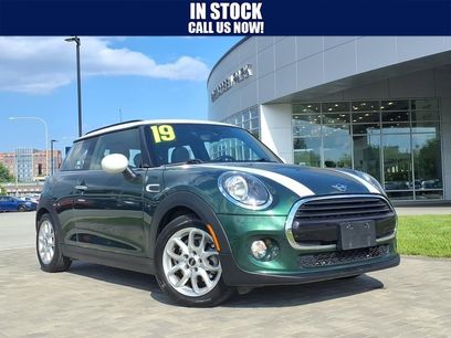 Used 2019 MINI Cooper 2-Door Hardtop w/ Signature Upholstery Package