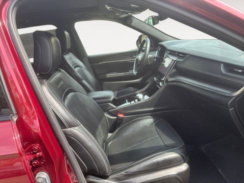 Used 2022 Jeep Grand Cherokee Overland image 15