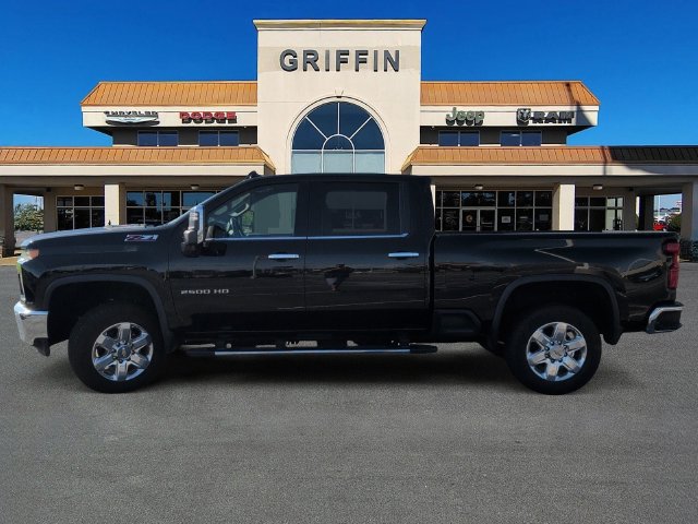 Used 2022 Chevrolet Silverado 2500 LTZ w/ LTZ Plus Package AWD/4WD image 10