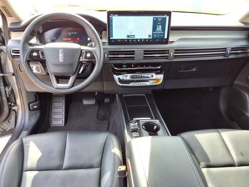 Used 2024 Lincoln Corsair AWD w/ Equipment Group 101A image 13