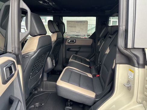 New 2025 Ford Bronco Big Bend w/ Black Diamond Package AWD/4WD image 9