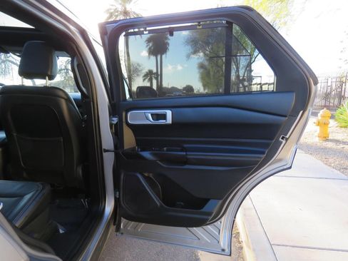 Used 2020 Ford Explorer Limited image 70