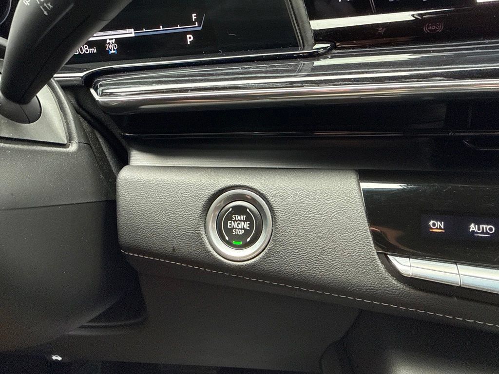 Used 2021 Cadillac Escalade Sport w/ Driver Assist Tech Package AWD/4WD image 36