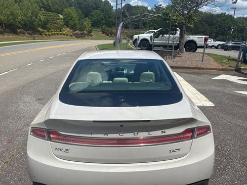 Used 2019 Lincoln MKZ Reserve FWD image 8