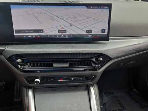 Certified 2025 BMW M440i Coupe image 25