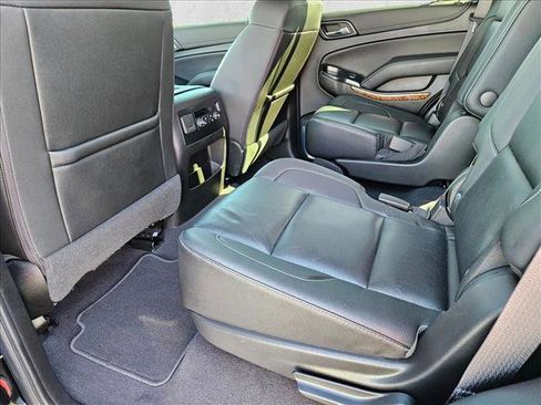 Used 2019 Chevrolet Tahoe Premier RWD image 18