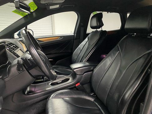 Used 2015 Lincoln MKC FWD w/ Equipment Group 101A Select image 9