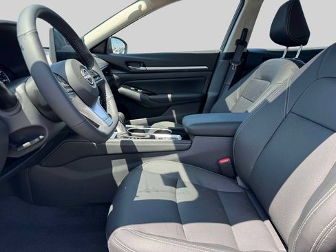 Certified 2025 Nissan Altima 2.5 SL FWD image 14