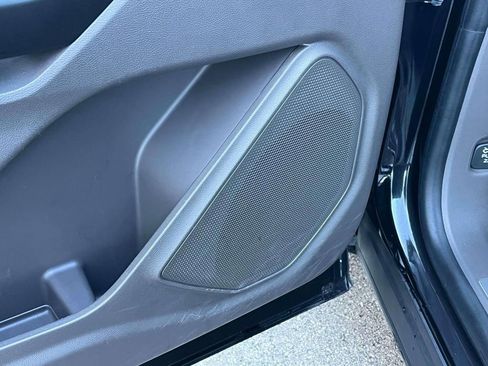 Used 2020 Ford Explorer Platinum w/ Premium Technology Package image 28