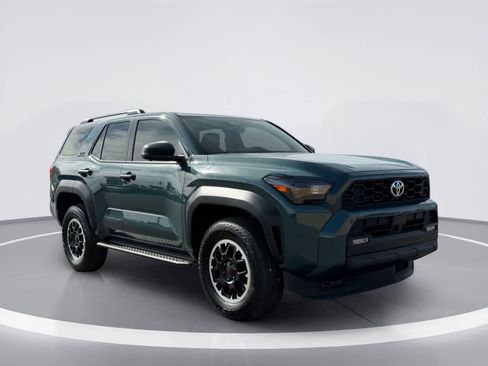 Used 2025 Toyota 4Runner TRD Off-Road Premium AWD/4WD image 5